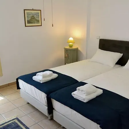 Aeolos A Villa *